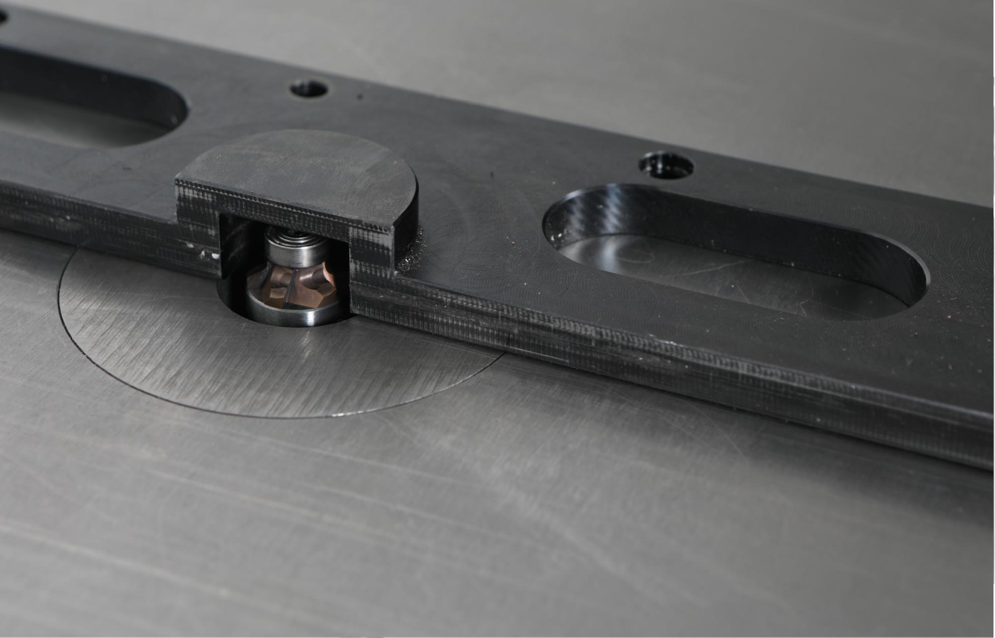 CHM-S PAH KIRMA VE KILAVUZ ÇEKME MAKİNASI